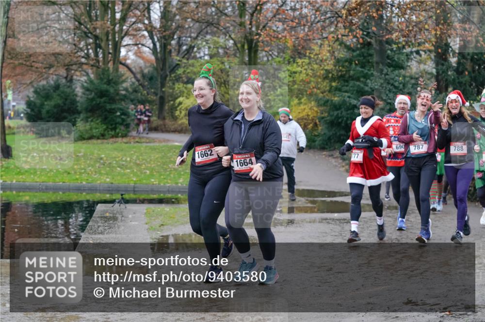 07.12.2025 - St. Pauli X-Mass-Run No. 15 Michael Burmester http://msf.ph/oto/9403580 07.12.2025 10:47:41 Laufen 1662, 15, 1664, 690, 787, 788, 177 meine-sportfotos.de