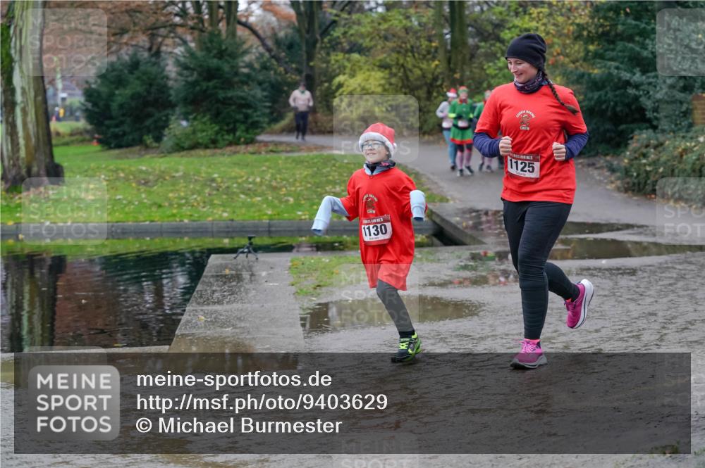 07.12.2025 - St. Pauli X-Mass-Run No. 15 Michael Burmester http://msf.ph/oto/9403629 07.12.2025 10:47:54 Laufen 1130, 1125 meine-sportfotos.de