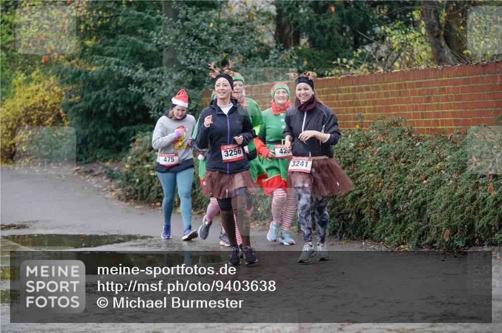 07.12.2025 - St. Pauli X-Mass-Run No. 15 Michael Burmester http://msf.ph/oto/9403638 07.12.2025 10:48:01 Laufen 3256, 423, 475, 3241 meine-sportfotos.de