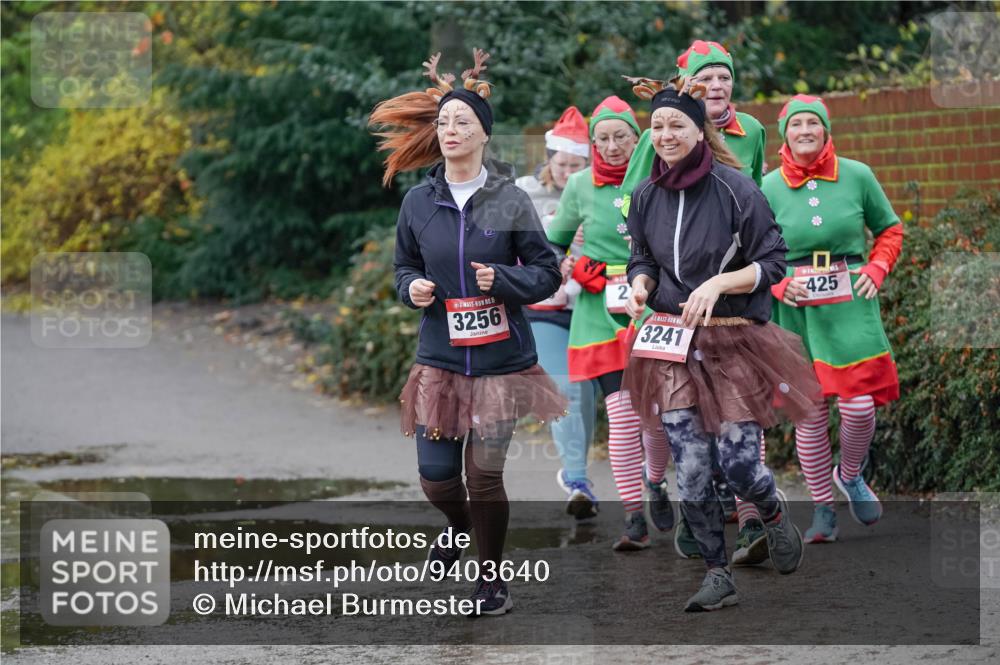 07.12.2025 - St. Pauli X-Mass-Run No. 15 Michael Burmester http://msf.ph/oto/9403640 07.12.2025 10:48:03 Laufen 15, 3256, 2, 3241, 425 meine-sportfotos.de