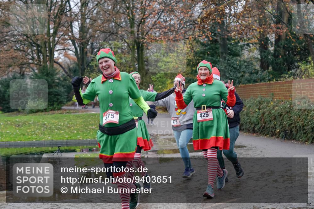 07.12.2025 - St. Pauli X-Mass-Run No. 15 Michael Burmester http://msf.ph/oto/9403651 07.12.2025 10:48:06 Laufen 375, 475, 425 meine-sportfotos.de