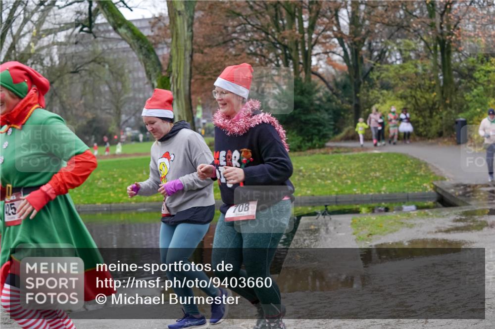 07.12.2025 - St. Pauli X-Mass-Run No. 15 Michael Burmester http://msf.ph/oto/9403660 07.12.2025 10:48:08 Laufen 425, 708 meine-sportfotos.de