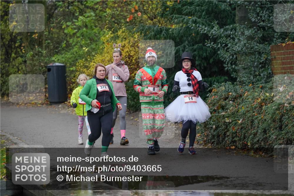 07.12.2025 - St. Pauli X-Mass-Run No. 15 Michael Burmester http://msf.ph/oto/9403665 07.12.2025 10:48:19 Laufen 372, 128, 8, 14 meine-sportfotos.de