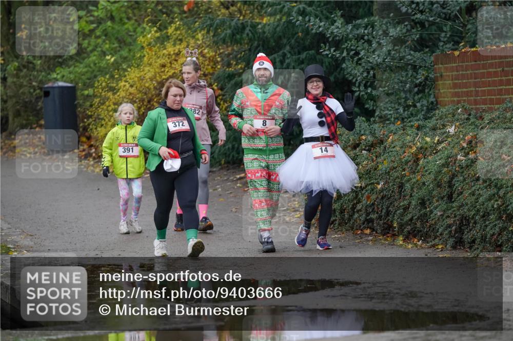 07.12.2025 - St. Pauli X-Mass-Run No. 15 Michael Burmester http://msf.ph/oto/9403666 07.12.2025 10:48:20 Laufen 391, 372, 282, 8, 14 meine-sportfotos.de