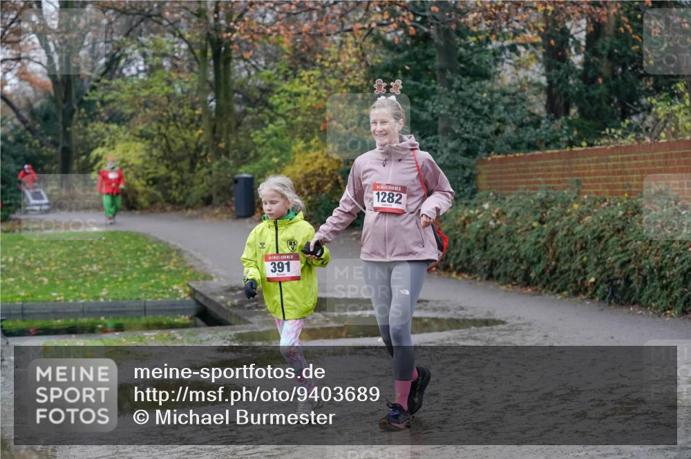 07.12.2025 - St. Pauli X-Mass-Run No. 15 Michael Burmester http://msf.ph/oto/9403689 07.12.2025 10:48:31 Laufen 15, 391, 215, 1282 meine-sportfotos.de