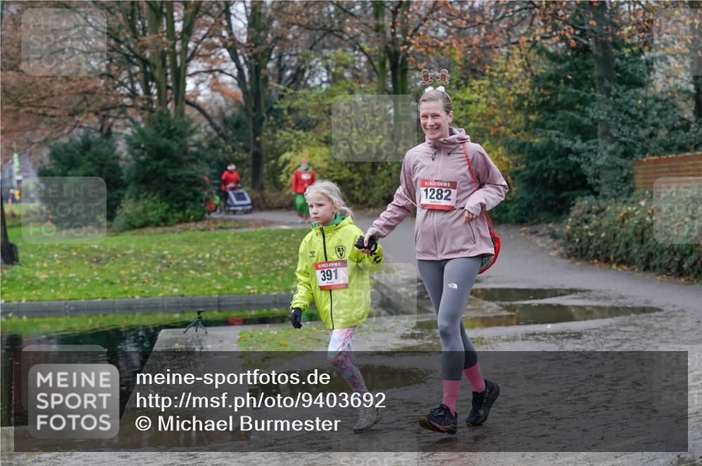 07.12.2025 - St. Pauli X-Mass-Run No. 15 Michael Burmester http://msf.ph/oto/9403692 07.12.2025 10:48:31 Laufen 391, 15, 1282 meine-sportfotos.de