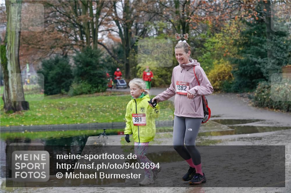 07.12.2025 - St. Pauli X-Mass-Run No. 15 Michael Burmester http://msf.ph/oto/9403694 07.12.2025 10:48:32 Laufen 15, 391, 1282 meine-sportfotos.de