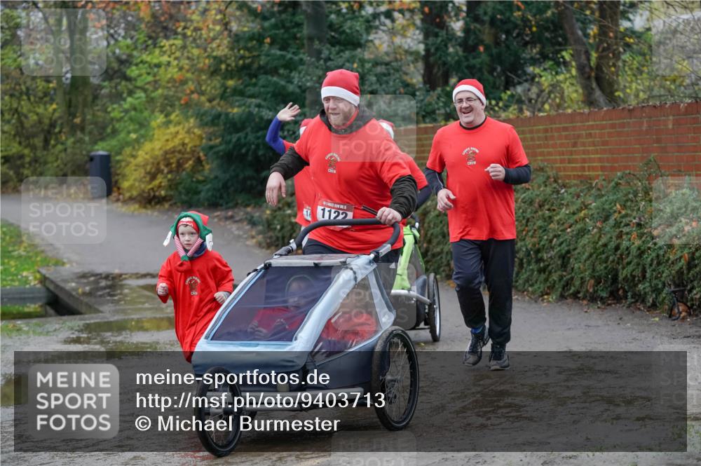 07.12.2025 - St. Pauli X-Mass-Run No. 15 Michael Burmester http://msf.ph/oto/9403713 07.12.2025 10:48:54 Laufen 16, 1122 meine-sportfotos.de