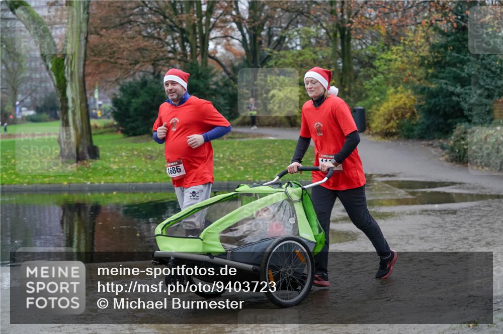 07.12.2025 - St. Pauli X-Mass-Run No. 15 Michael Burmester http://msf.ph/oto/9403723 07.12.2025 10:48:57 Laufen 1686 meine-sportfotos.de