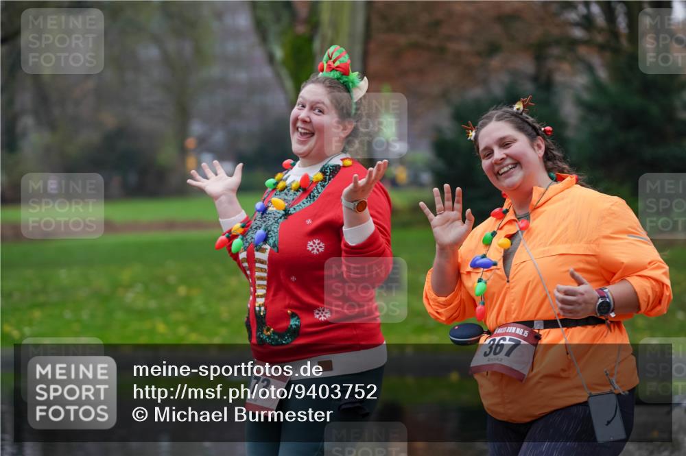 07.12.2025 - St. Pauli X-Mass-Run No. 15 Michael Burmester http://msf.ph/oto/9403752 07.12.2025 10:49:32 Laufen 5, 73, 15, 367 meine-sportfotos.de