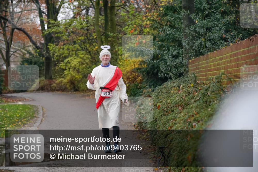 07.12.2025 - St. Pauli X-Mass-Run No. 15 Michael Burmester http://msf.ph/oto/9403765 07.12.2025 10:51:40 Laufen 813 meine-sportfotos.de