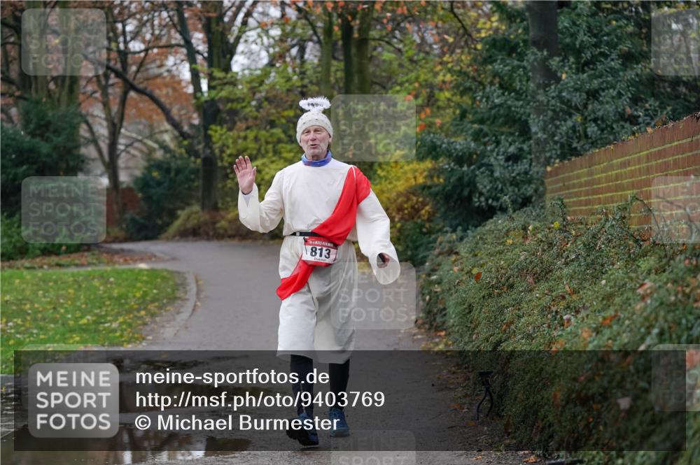 07.12.2025 - St. Pauli X-Mass-Run No. 15 Michael Burmester http://msf.ph/oto/9403769 07.12.2025 10:51:43 Laufen 813 meine-sportfotos.de