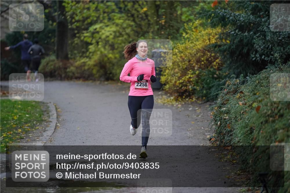 07.12.2025 - St. Pauli X-Mass-Run No. 15 Michael Burmester http://msf.ph/oto/9403835 07.12.2025 10:58:06 Laufen 2258 meine-sportfotos.de