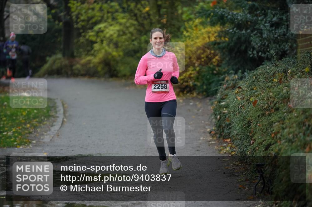 07.12.2025 - St. Pauli X-Mass-Run No. 15 Michael Burmester http://msf.ph/oto/9403837 07.12.2025 10:58:07 Laufen 2258 meine-sportfotos.de
