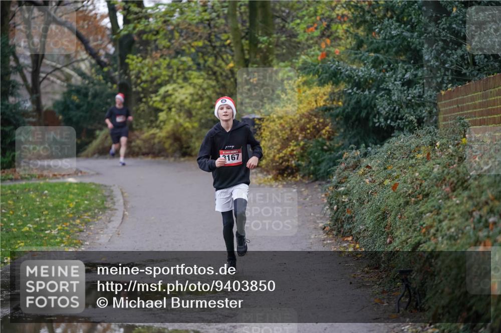 07.12.2025 - St. Pauli X-Mass-Run No. 15 Michael Burmester http://msf.ph/oto/9403850 07.12.2025 10:58:37 Laufen 3167 meine-sportfotos.de