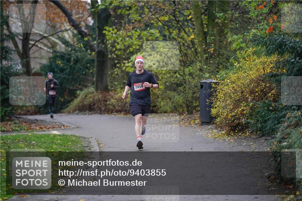 07.12.2025 - St. Pauli X-Mass-Run No. 15 Michael Burmester http://msf.ph/oto/9403855 07.12.2025 10:58:41 Laufen 2858 meine-sportfotos.de