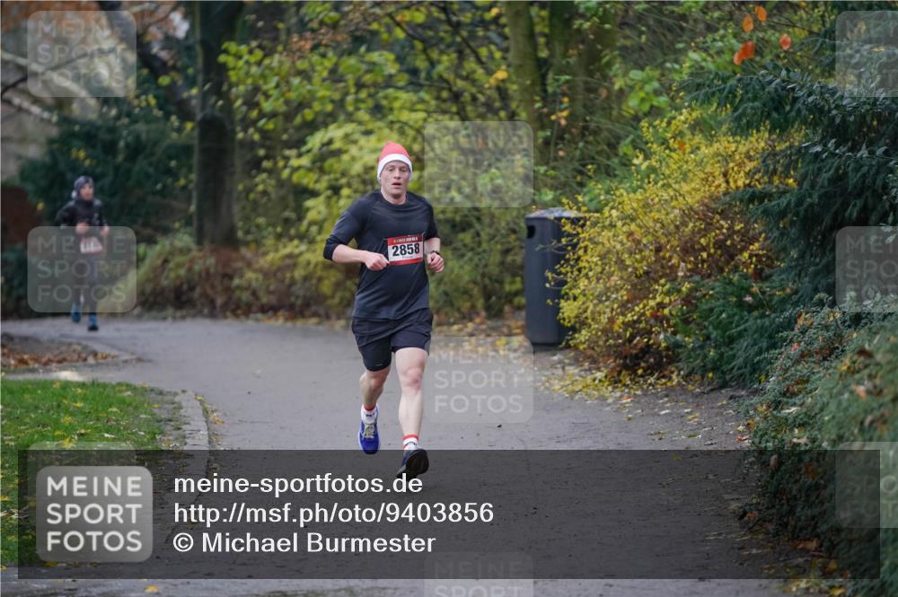 07.12.2025 - St. Pauli X-Mass-Run No. 15 Michael Burmester http://msf.ph/oto/9403856 07.12.2025 10:58:42 Laufen 2858 meine-sportfotos.de