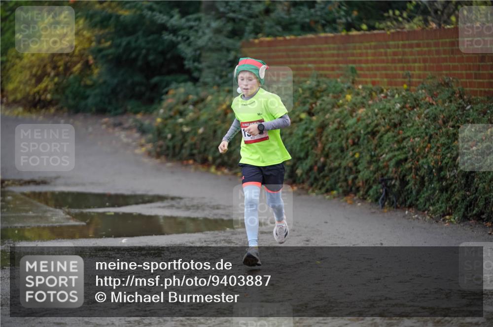 07.12.2025 - St. Pauli X-Mass-Run No. 15 Michael Burmester http://msf.ph/oto/9403887 07.12.2025 11:00:01 Laufen  meine-sportfotos.de