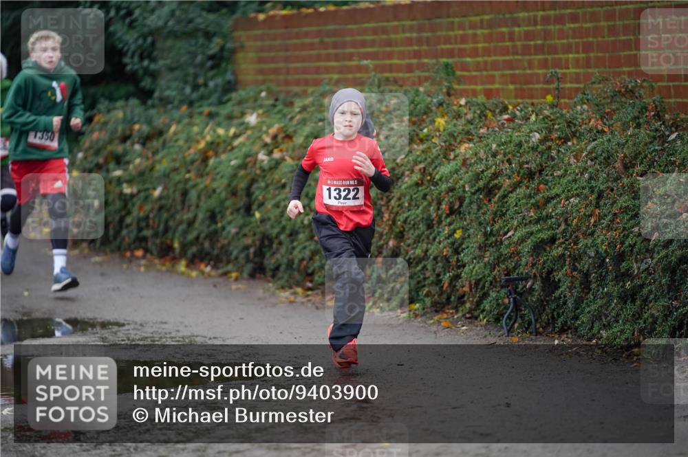 07.12.2025 - St. Pauli X-Mass-Run No. 15 Michael Burmester http://msf.ph/oto/9403900 07.12.2025 11:00:31 Laufen 1350, 15, 1322 meine-sportfotos.de