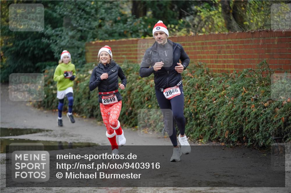 07.12.2025 - St. Pauli X-Mass-Run No. 15 Michael Burmester http://msf.ph/oto/9403916 07.12.2025 11:00:45 Laufen 2849, 2846 meine-sportfotos.de