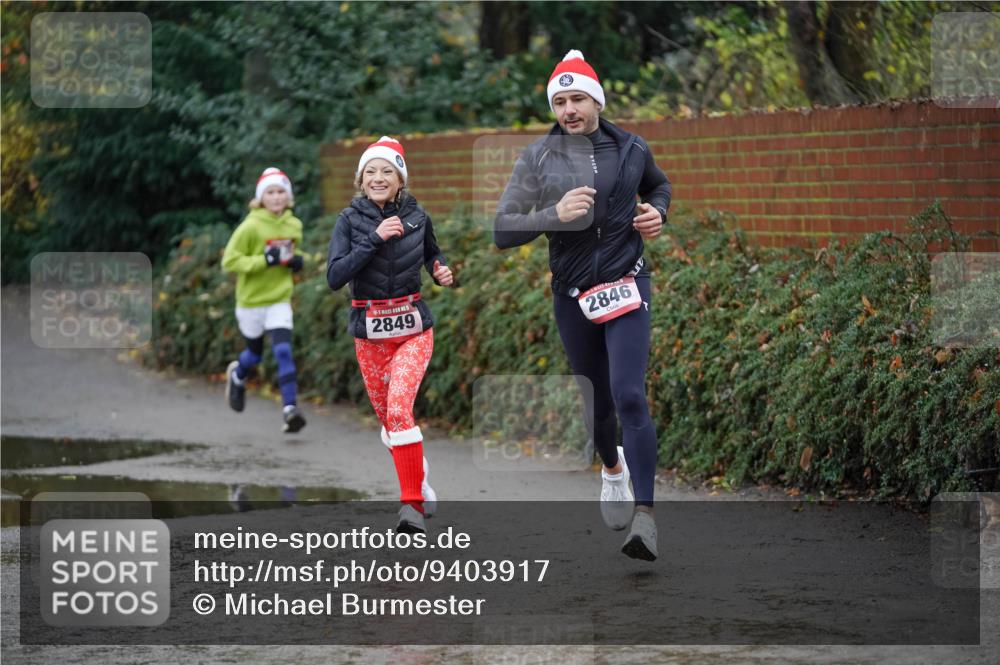 07.12.2025 - St. Pauli X-Mass-Run No. 15 Michael Burmester http://msf.ph/oto/9403917 07.12.2025 11:00:45 Laufen 2849, 2846 meine-sportfotos.de