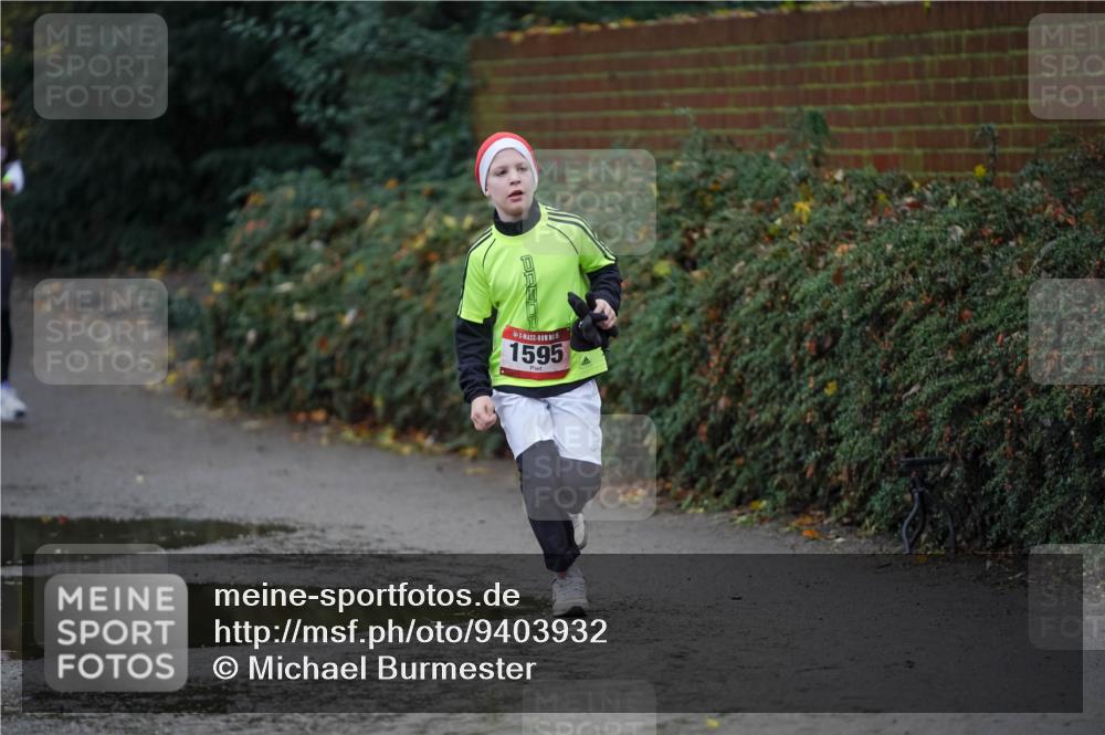 07.12.2025 - St. Pauli X-Mass-Run No. 15 Michael Burmester http://msf.ph/oto/9403932 07.12.2025 11:01:00 Laufen 1595 meine-sportfotos.de