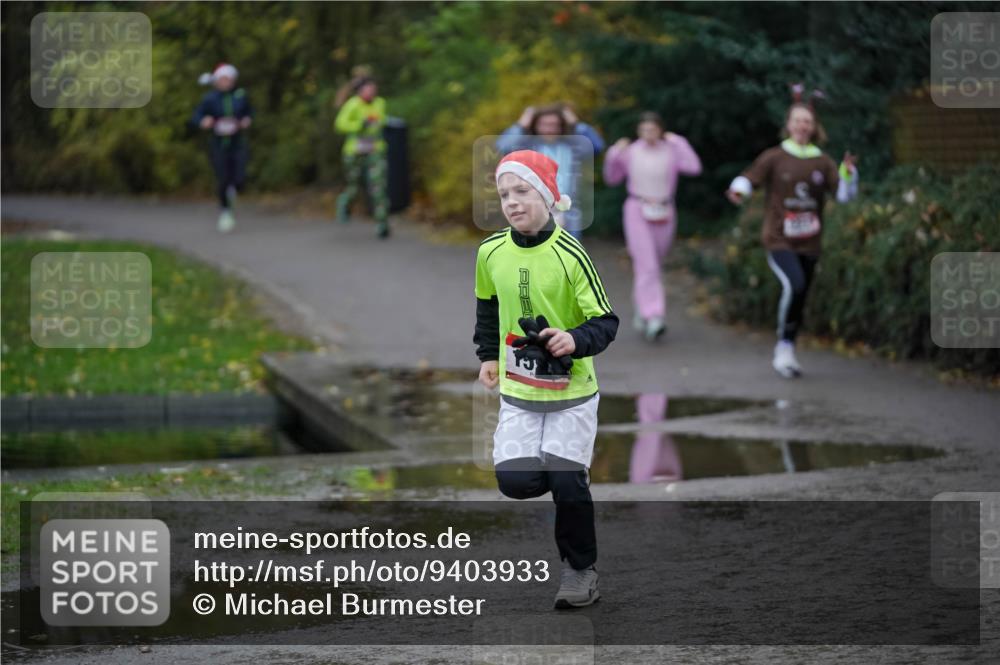 07.12.2025 - St. Pauli X-Mass-Run No. 15 Michael Burmester http://msf.ph/oto/9403933 07.12.2025 11:01:02 Laufen  meine-sportfotos.de
