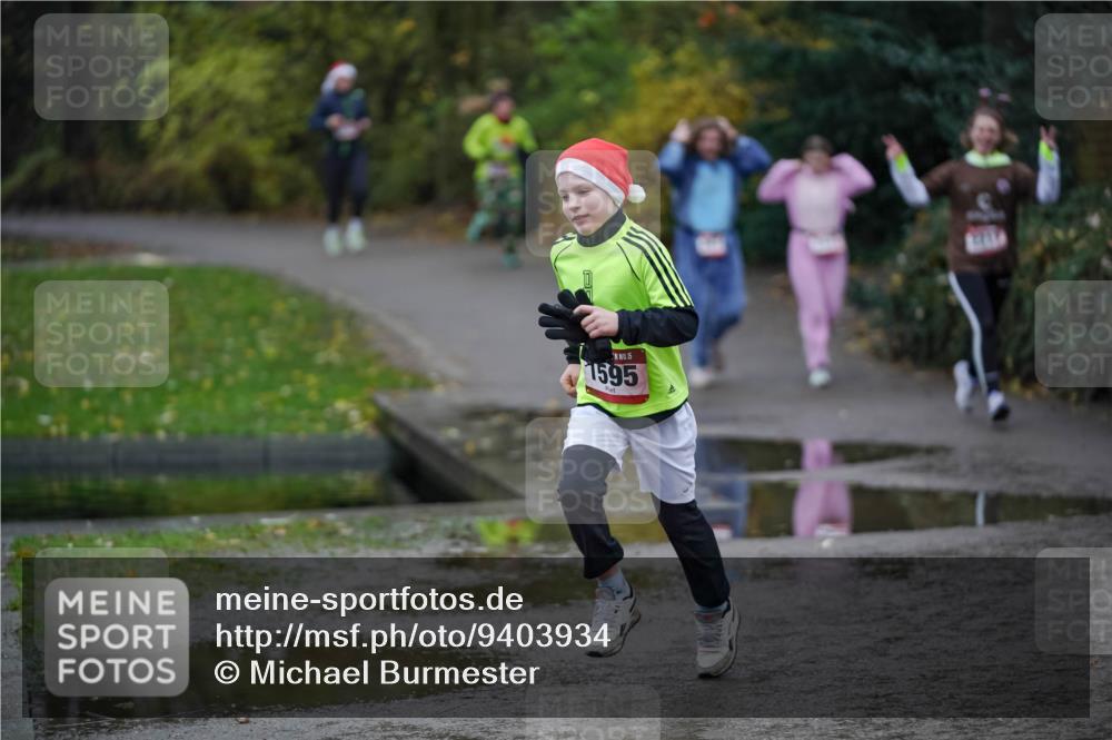 07.12.2025 - St. Pauli X-Mass-Run No. 15 Michael Burmester http://msf.ph/oto/9403934 07.12.2025 11:01:02 Laufen 15, 1595 meine-sportfotos.de