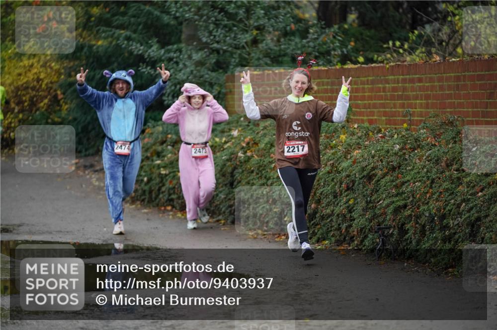07.12.2025 - St. Pauli X-Mass-Run No. 15 Michael Burmester http://msf.ph/oto/9403937 07.12.2025 11:01:04 Laufen 2474, 10, 2473, 2217 meine-sportfotos.de