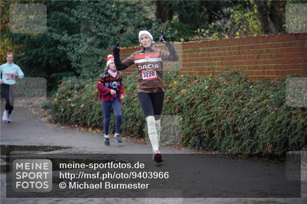 07.12.2025 - St. Pauli X-Mass-Run No. 15 Michael Burmester http://msf.ph/oto/9403966 07.12.2025 11:01:20 Laufen 1336, 3220 meine-sportfotos.de