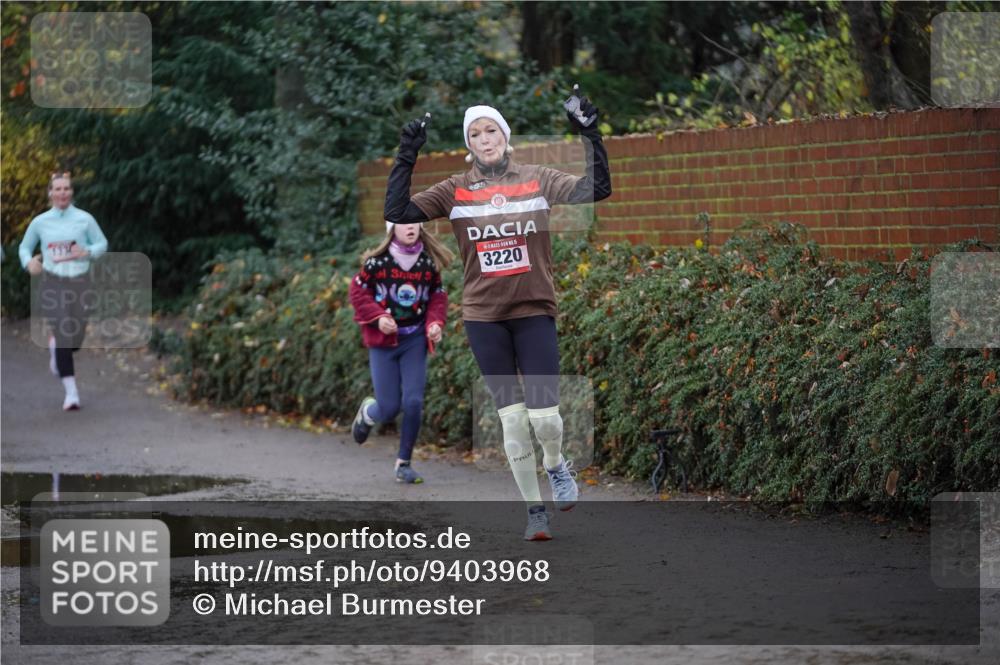 07.12.2025 - St. Pauli X-Mass-Run No. 15 Michael Burmester http://msf.ph/oto/9403968 07.12.2025 11:01:20 Laufen 133, 5, 3220 meine-sportfotos.de