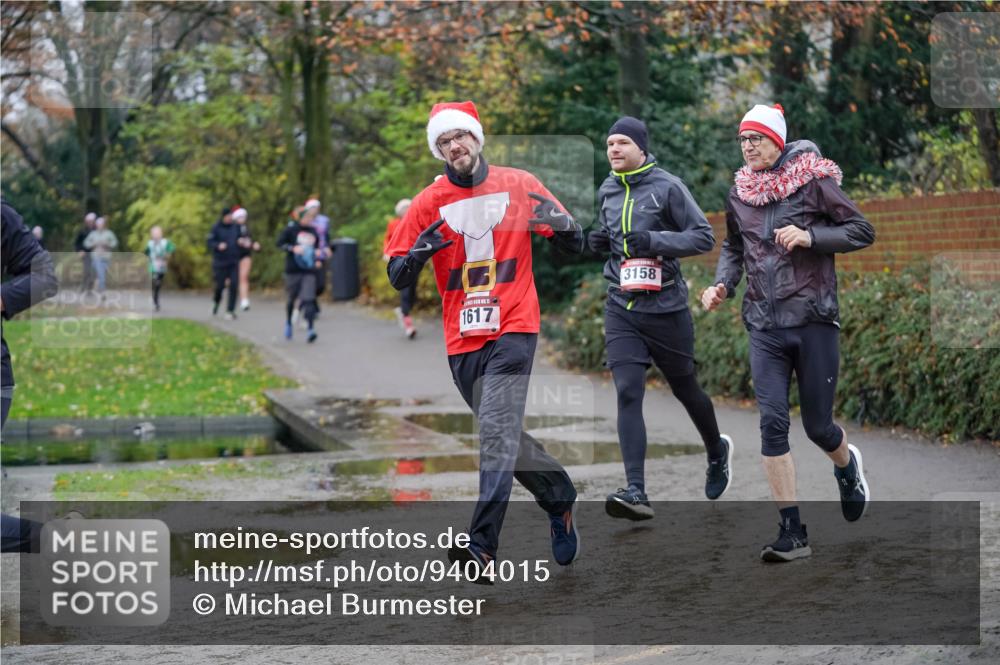 07.12.2025 - St. Pauli X-Mass-Run No. 15 Michael Burmester http://msf.ph/oto/9404015 07.12.2025 11:01:35 Laufen 1617, 3158 meine-sportfotos.de