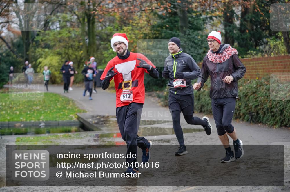 07.12.2025 - St. Pauli X-Mass-Run No. 15 Michael Burmester http://msf.ph/oto/9404016 07.12.2025 11:01:35 Laufen 1617, 3158 meine-sportfotos.de