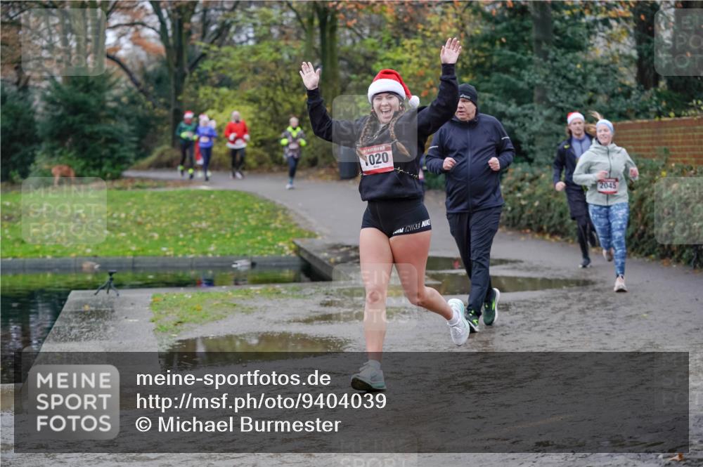 07.12.2025 - St. Pauli X-Mass-Run No. 15 Michael Burmester http://msf.ph/oto/9404039 07.12.2025 11:01:46 Laufen 1020, 2045 meine-sportfotos.de