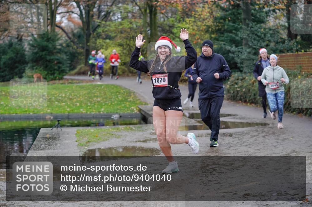 07.12.2025 - St. Pauli X-Mass-Run No. 15 Michael Burmester http://msf.ph/oto/9404040 07.12.2025 11:01:46 Laufen 1020, 2045 meine-sportfotos.de