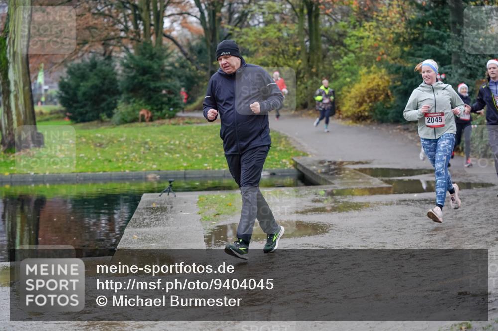 07.12.2025 - St. Pauli X-Mass-Run No. 15 Michael Burmester http://msf.ph/oto/9404045 07.12.2025 11:01:47 Laufen 2045 meine-sportfotos.de