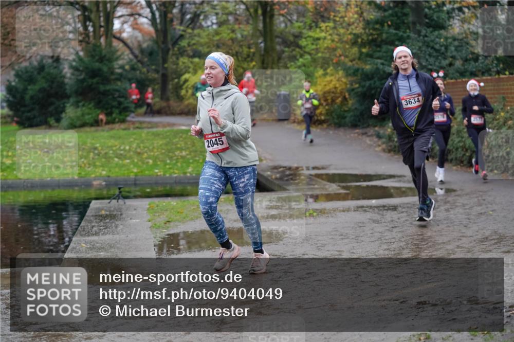 07.12.2025 - St. Pauli X-Mass-Run No. 15 Michael Burmester http://msf.ph/oto/9404049 07.12.2025 11:01:48 Laufen 3634, 2045, 6578, 2577 meine-sportfotos.de