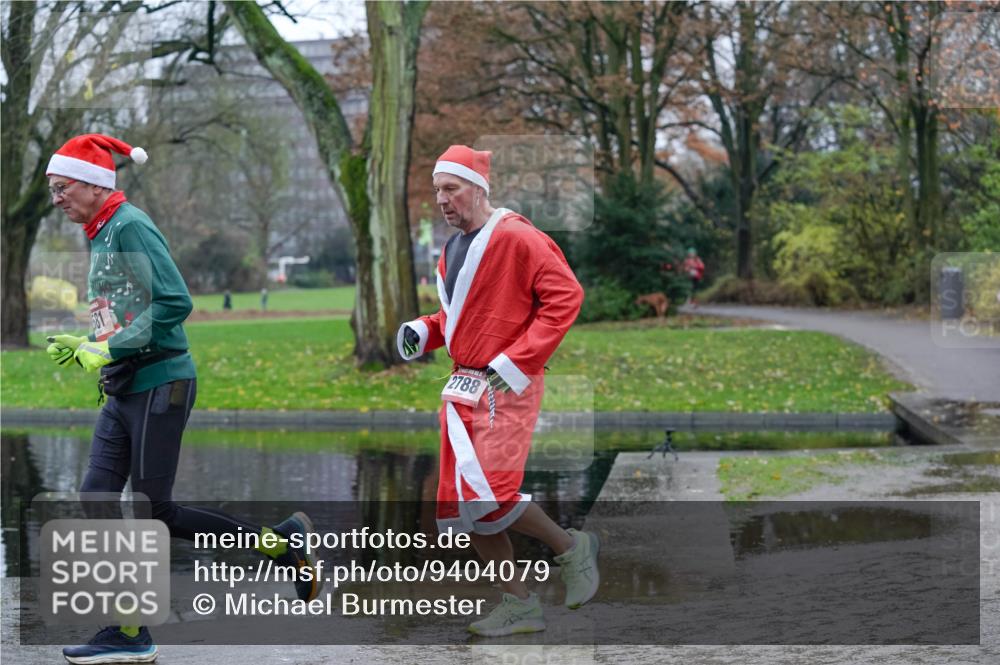 07.12.2025 - St. Pauli X-Mass-Run No. 15 Michael Burmester http://msf.ph/oto/9404079 07.12.2025 11:02:00 Laufen 2788 meine-sportfotos.de