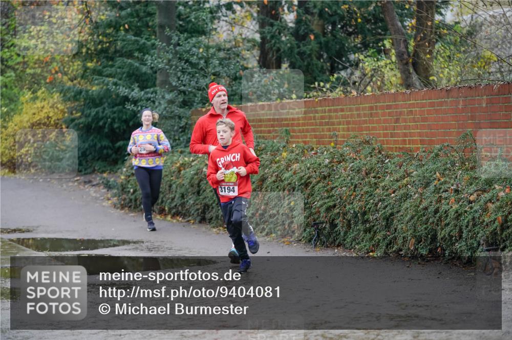07.12.2025 - St. Pauli X-Mass-Run No. 15 Michael Burmester http://msf.ph/oto/9404081 07.12.2025 11:02:03 Laufen 28, 5, 3194 meine-sportfotos.de