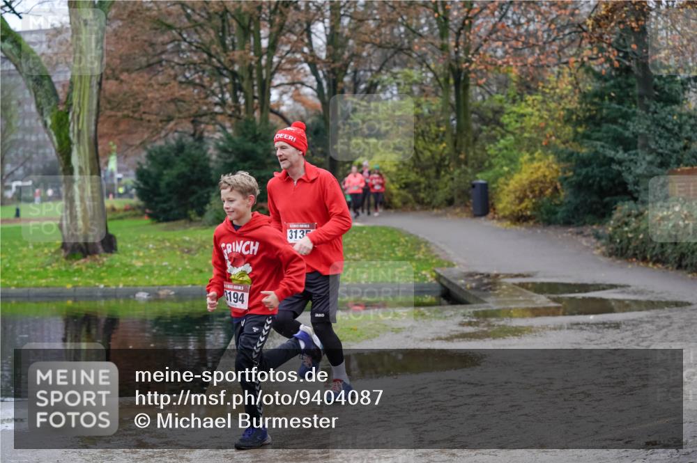 07.12.2025 - St. Pauli X-Mass-Run No. 15 Michael Burmester http://msf.ph/oto/9404087 07.12.2025 11:02:05 Laufen 313, 3194 meine-sportfotos.de