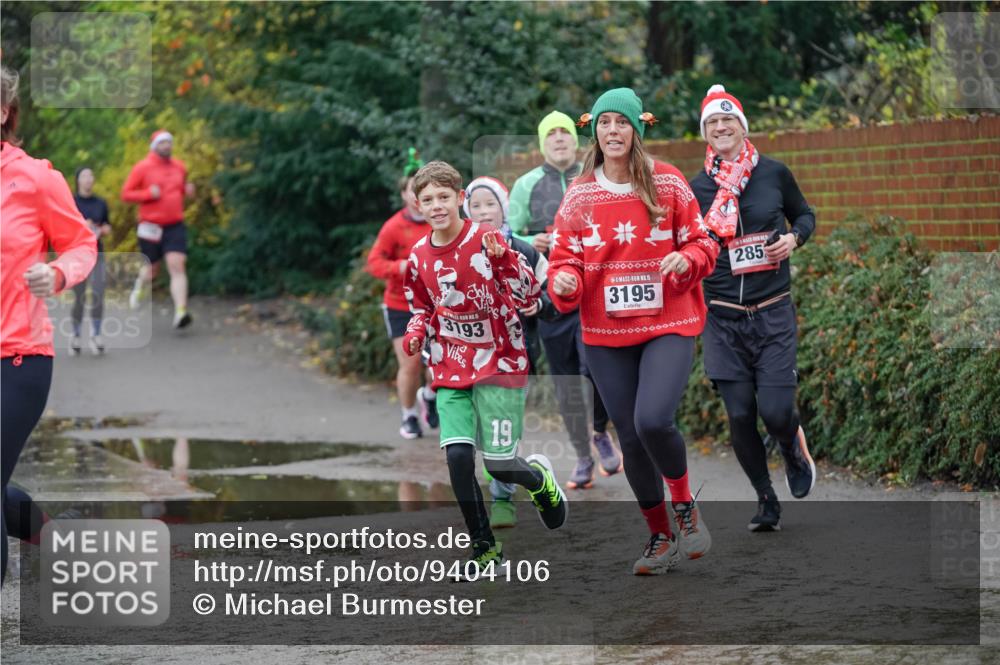 07.12.2025 - St. Pauli X-Mass-Run No. 15 Michael Burmester http://msf.ph/oto/9404106 07.12.2025 11:02:18 Laufen 3193, 19, 100000000000, 15, 3195, 285 meine-sportfotos.de