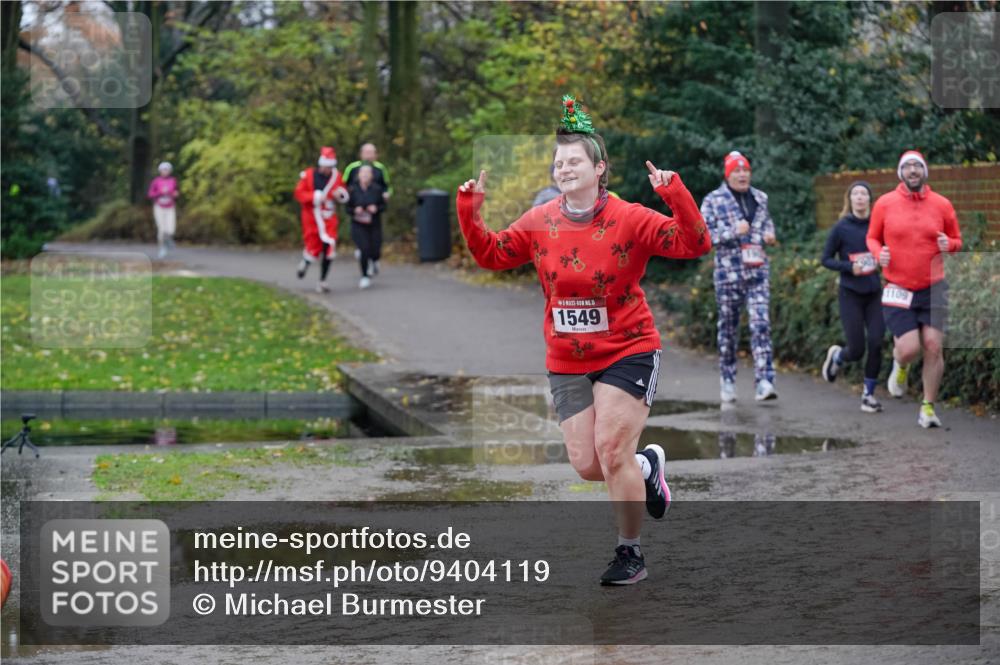 07.12.2025 - St. Pauli X-Mass-Run No. 15 Michael Burmester http://msf.ph/oto/9404119 07.12.2025 11:02:22 Laufen 15, 1549, 1109 meine-sportfotos.de