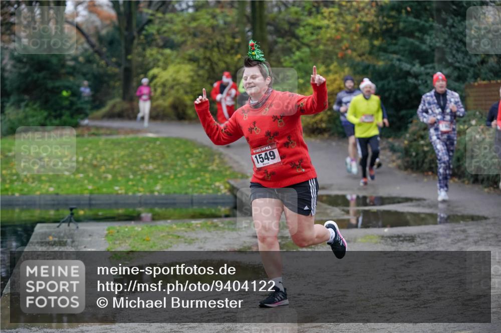 07.12.2025 - St. Pauli X-Mass-Run No. 15 Michael Burmester http://msf.ph/oto/9404122 07.12.2025 11:02:22 Laufen 15, 1549 meine-sportfotos.de