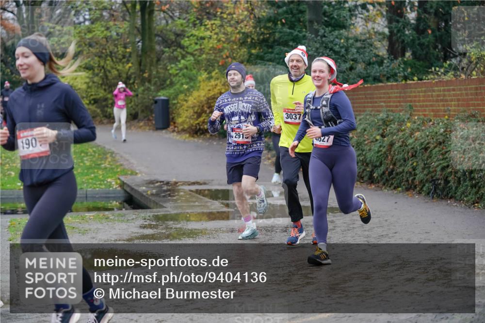 07.12.2025 - St. Pauli X-Mass-Run No. 15 Michael Burmester http://msf.ph/oto/9404136 07.12.2025 11:02:26 Laufen 190, 291, 15, 3037, 4027 meine-sportfotos.de