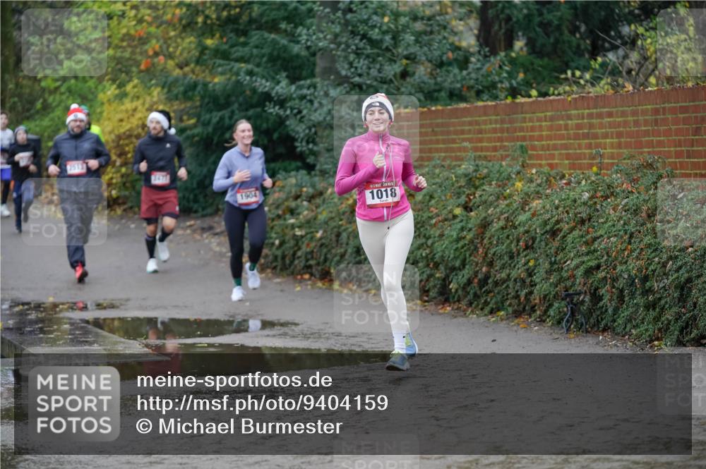07.12.2025 - St. Pauli X-Mass-Run No. 15 Michael Burmester http://msf.ph/oto/9404159 07.12.2025 11:02:34 Laufen 2513, 1904, 1018 meine-sportfotos.de