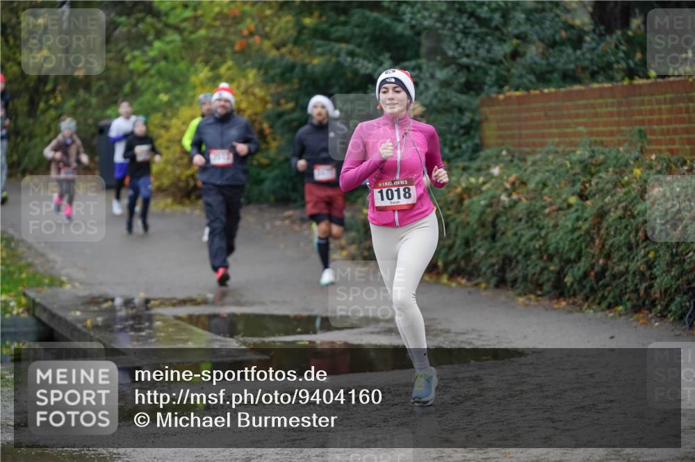 07.12.2025 - St. Pauli X-Mass-Run No. 15 Michael Burmester http://msf.ph/oto/9404160 07.12.2025 11:02:35 Laufen 15, 1018 meine-sportfotos.de