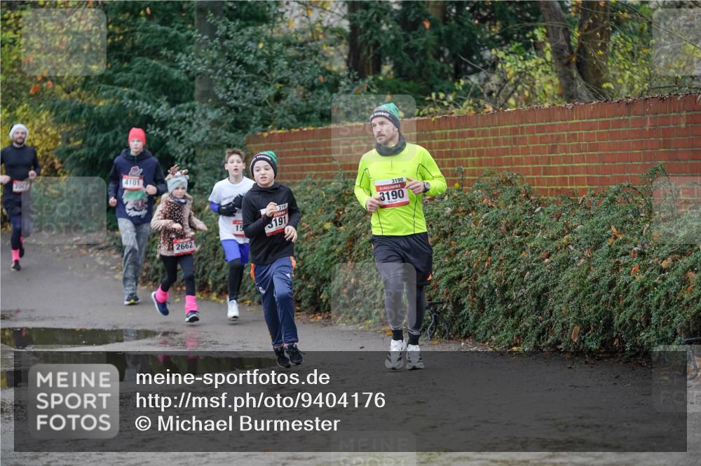 07.12.2025 - St. Pauli X-Mass-Run No. 15 Michael Burmester http://msf.ph/oto/9404176 07.12.2025 11:02:41 Laufen 4101, 2067, 15, 2662, 3191, 191, 3190, 3190 meine-sportfotos.de