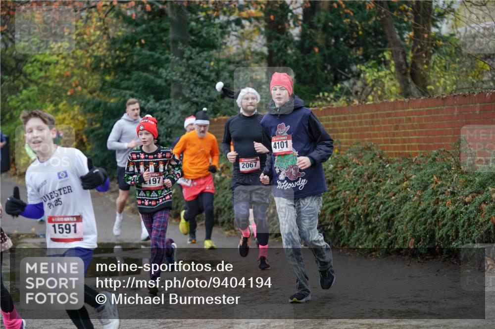 07.12.2025 - St. Pauli X-Mass-Run No. 15 Michael Burmester http://msf.ph/oto/9404194 07.12.2025 11:02:45 Laufen 125, 1591, 197, 2067, 4101 meine-sportfotos.de