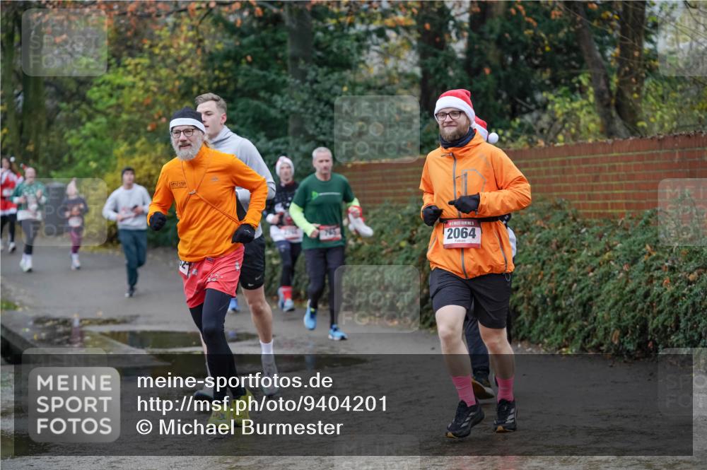 07.12.2025 - St. Pauli X-Mass-Run No. 15 Michael Burmester http://msf.ph/oto/9404201 07.12.2025 11:02:48 Laufen 15, 2064 meine-sportfotos.de
