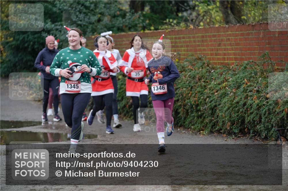 07.12.2025 - St. Pauli X-Mass-Run No. 15 Michael Burmester http://msf.ph/oto/9404230 07.12.2025 11:02:56 Laufen 15, 1345, 36, 35, 1346 meine-sportfotos.de